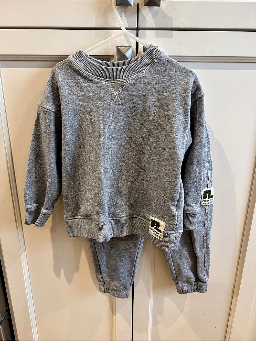 H&M 3-4t Gray Sweatshirt Jogger Set